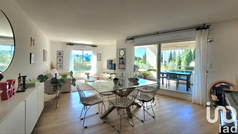 Appartement - 93 m² - 3 pièces