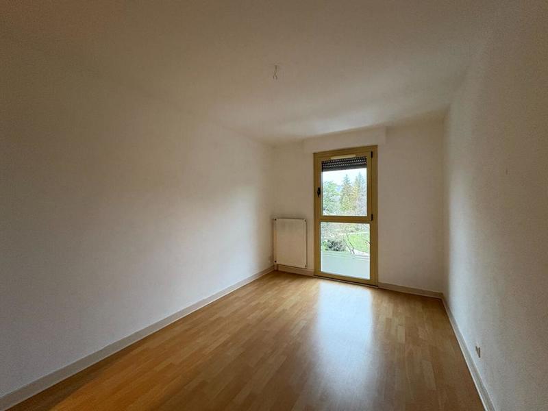 Appartement - 90 m² - 3 pièces