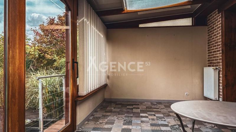 Maison - 99 m² - 5 pièces