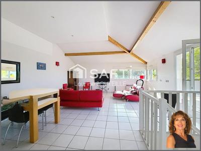 Appartement - 95 m² - 4 pièces