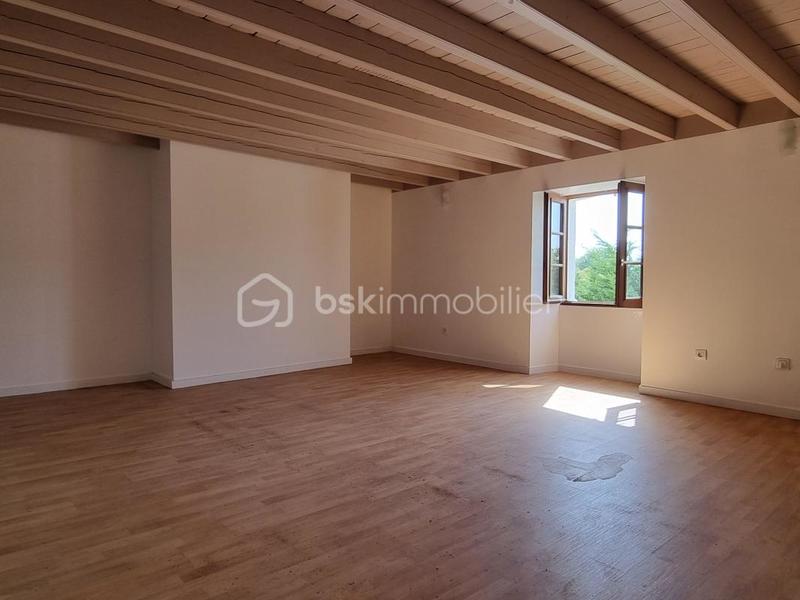 Maison en pierre - 110 m² - 4 pièces