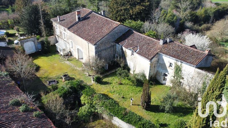 Maison - 300 m² - 9 pièces