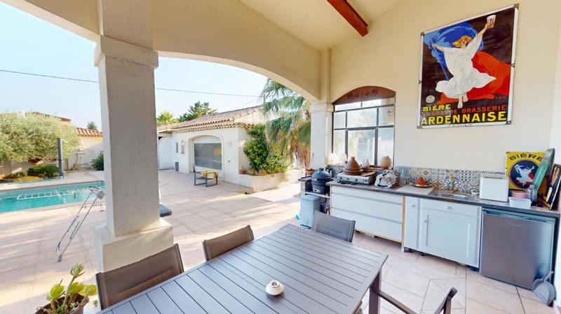 Villa - 163 m² - 6 pièces