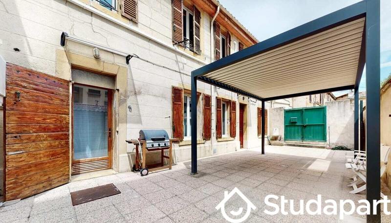 Chambre - 9 m² - 1 pièce