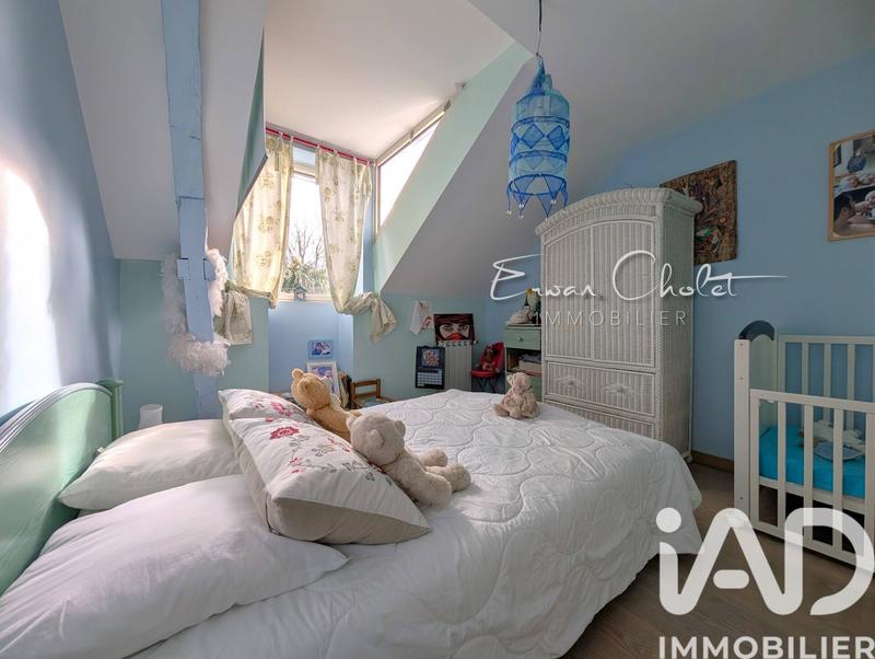 Maison - 246 m² - 7 pièces