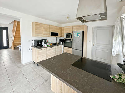 Maison - 106 m² - 6 pièces