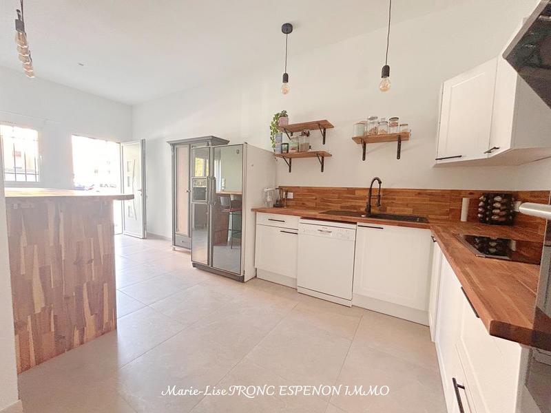 Appartement - 95 m² - 5 pièces