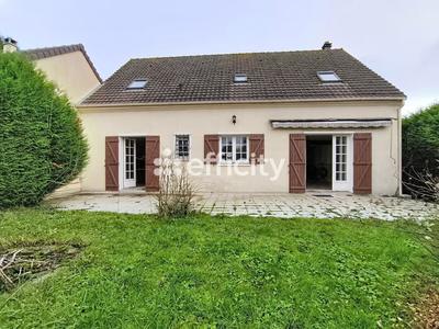 Maison - 156 m² - 9 pièces