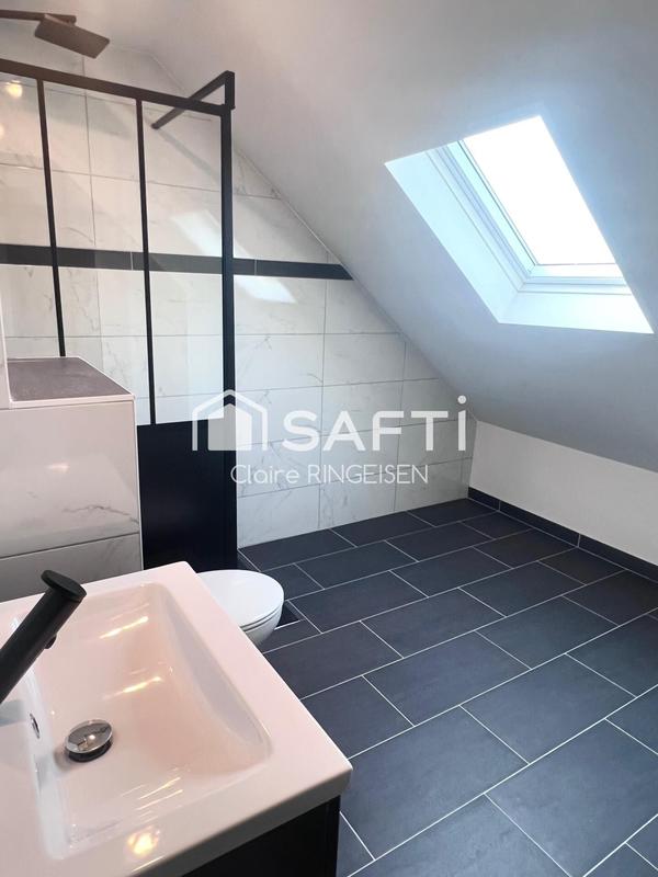 Maison - 147 m² - 8 pièces