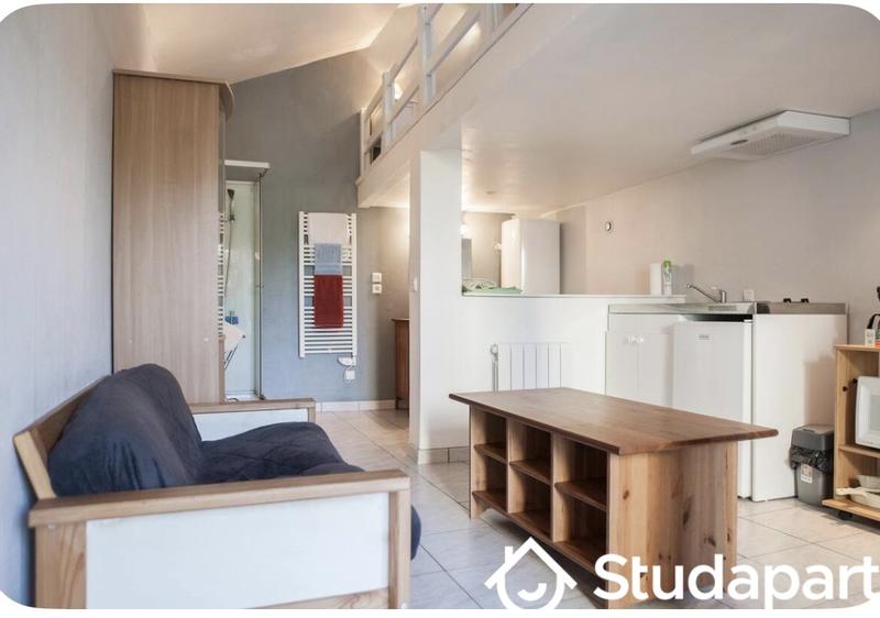 Chambre - 10 m² - 1 pièce