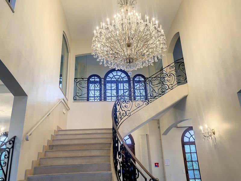 Château - 850 m² - 18 pièces