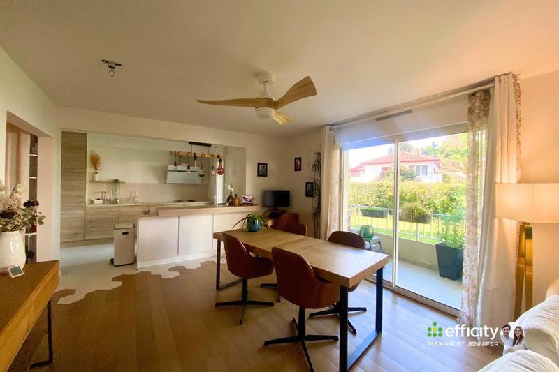 Appartement - 96 m² - 4 pièces