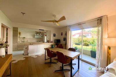 Appartement - 96 m² - 4 pièces