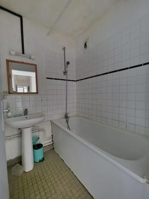 Appartement - 83 m² - 5 pièces