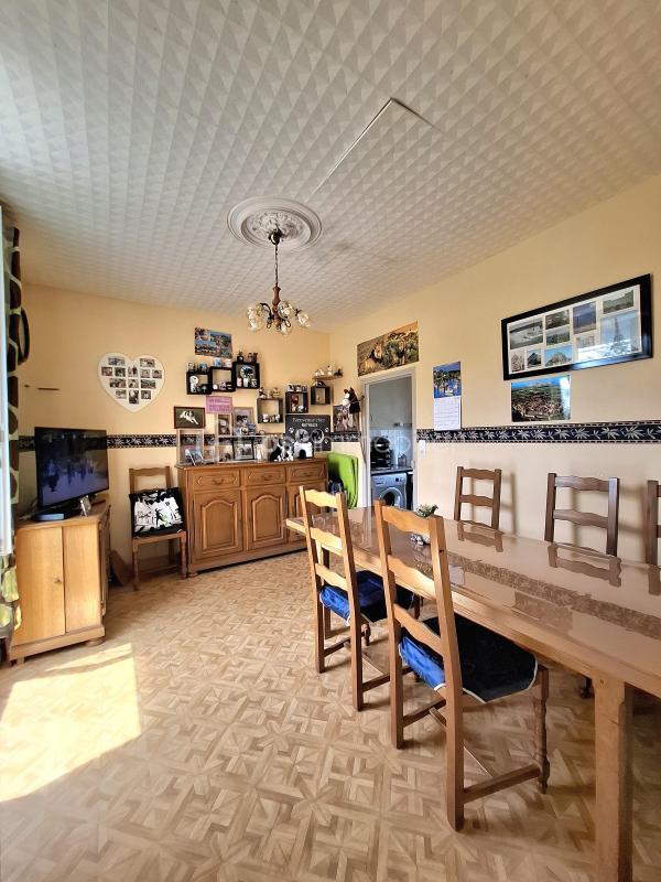 Maison en pierre - 108 m² - 5 pièces