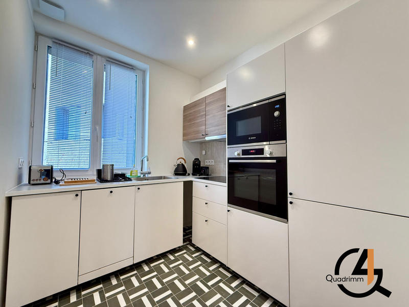 Appartement - 77 m² - 3 pièces