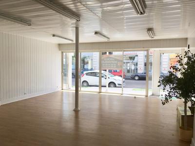 Local commercial - 145 m²