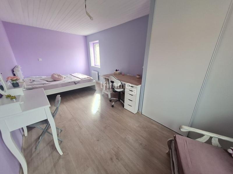 Maison - 212 m² - 9 pièces