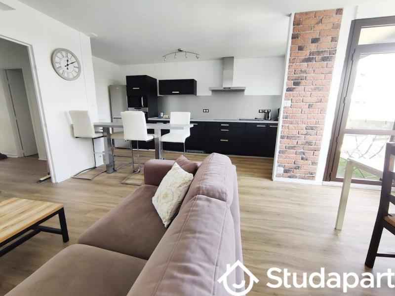 Chambre - 12 m² - 1 pièce