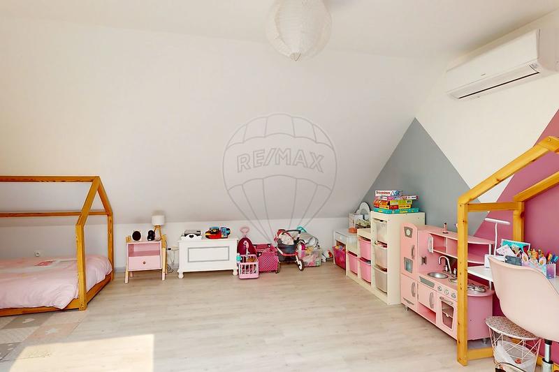 Maison - 131 m² - 7 pièces