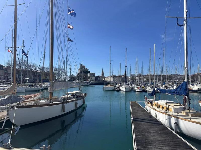 Appartement - 153 m² - 6 pièces