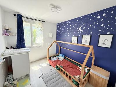 Appartement - 81 m² - 5 pièces