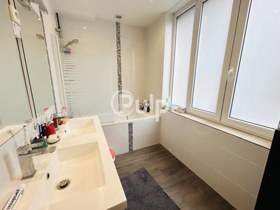 Maison - 150 m² - 7 pièces