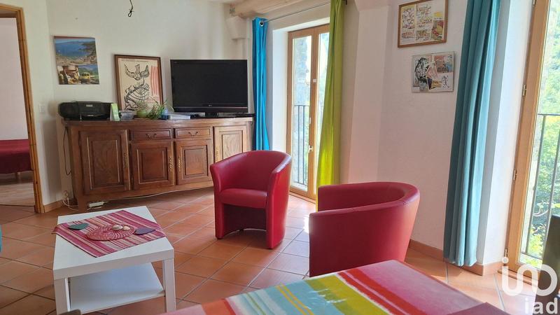 Maison - 300 m² - 13 pièces