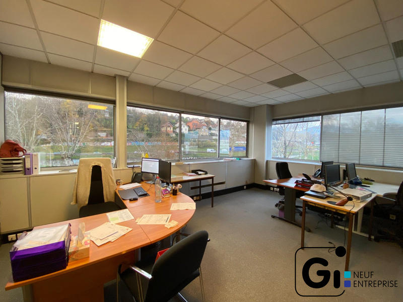 Bureau - 300 m² - 12 pièces