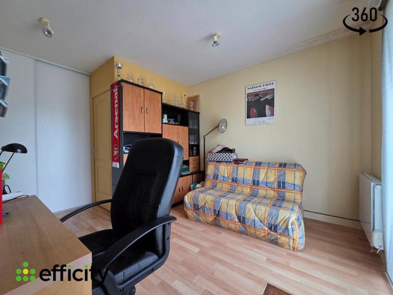 Maison - 104 m² - 6 pièces