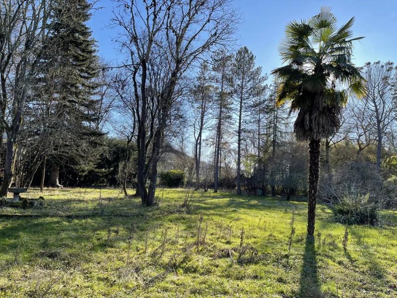 Hôtel particulier - 561 m² - 17 pièces