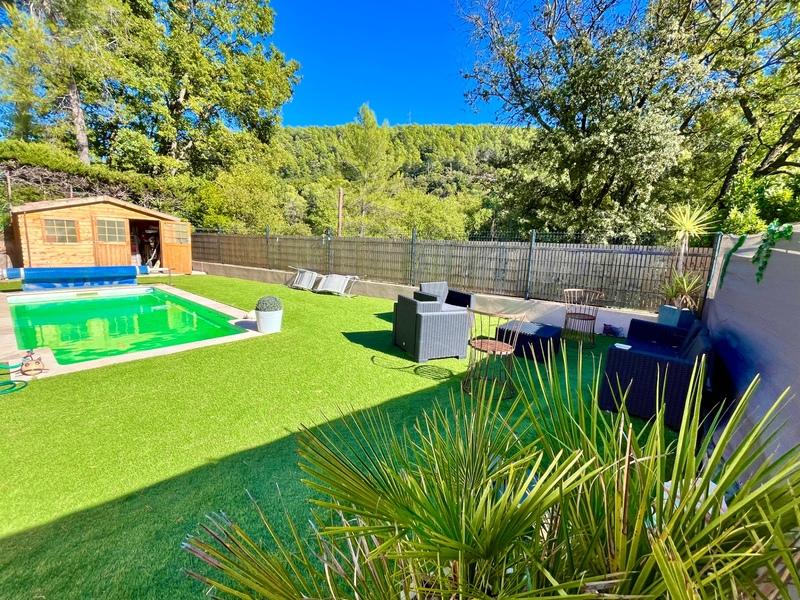 Maison - 104 m² - 5 pièces