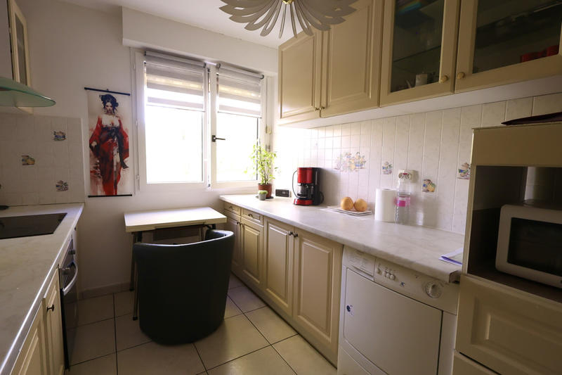 Appartement - 81 m² - 3 pièces