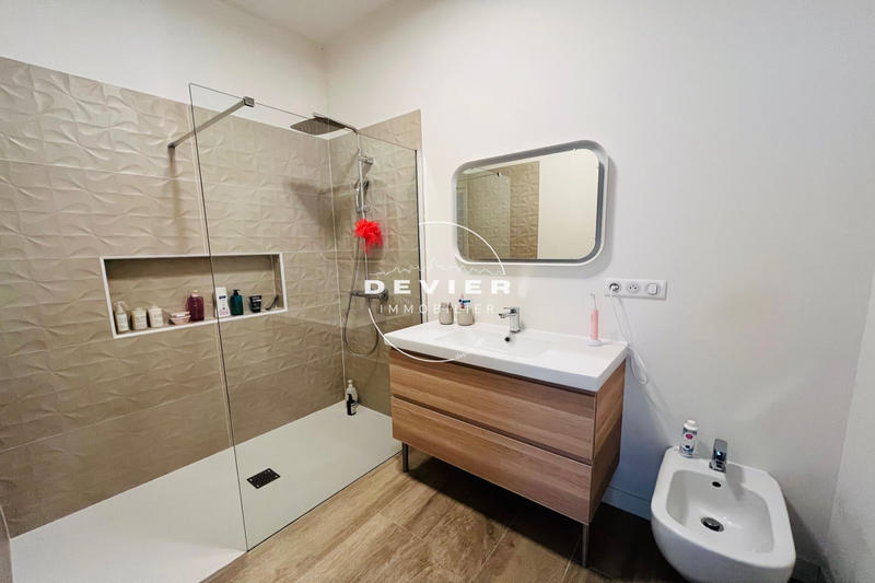 Maison de maîtres - 245 m² - 9 pièces