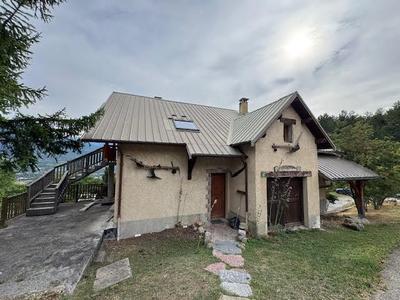 Appartement - 96 m² - 4 pièces