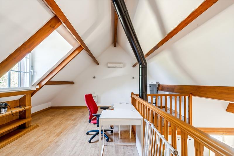 Propriété - 387 m² - 10 pièces