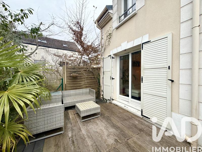 Maison - 98 m² - 5 pièces