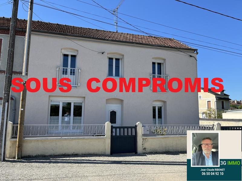 Maison - 96 m² - 5 pièces