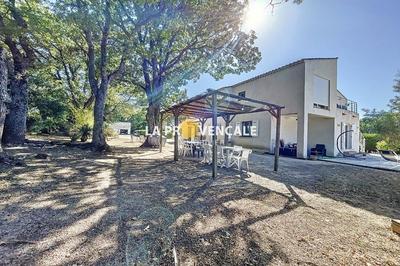 Maison - 163 m² - 6 pièces