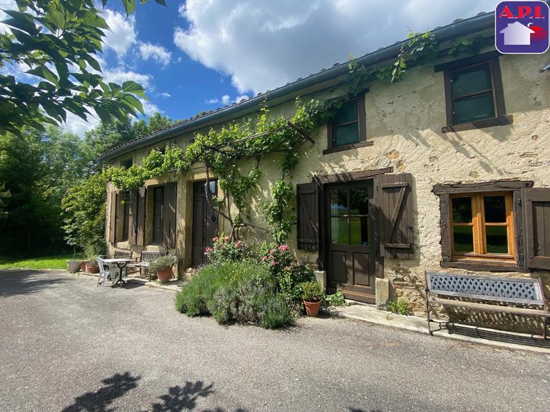 Maison - 224 m² - 6 pièces