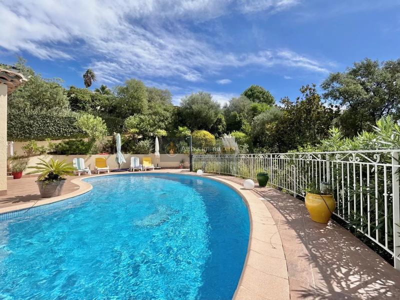 Maison - 150 m² - 7 pièces