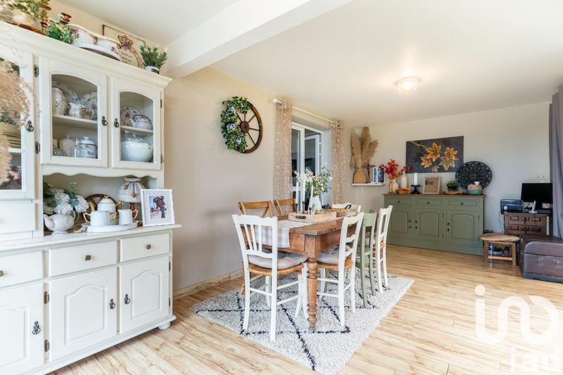 Maison - 238 m² - 13 pièces