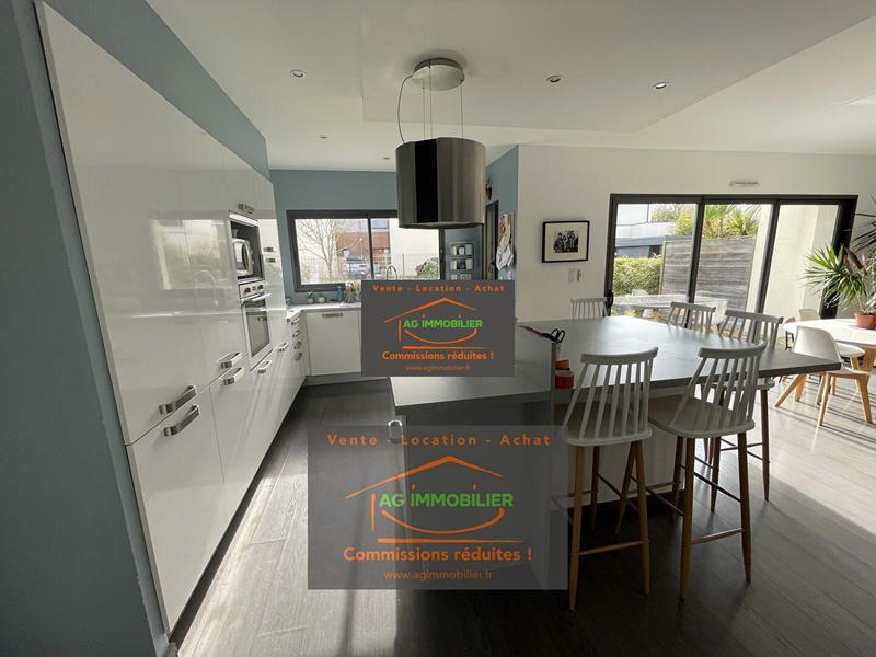 Maison - 175 m² - 7 pièces