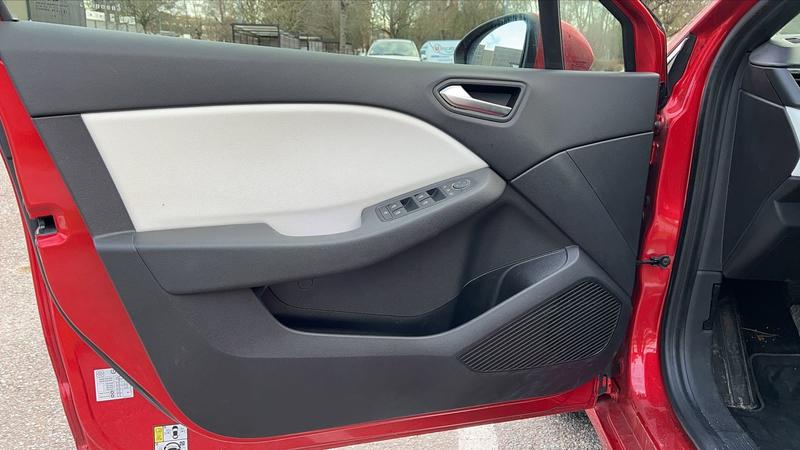 Renault Clio 1.3 TCe 140 Intens