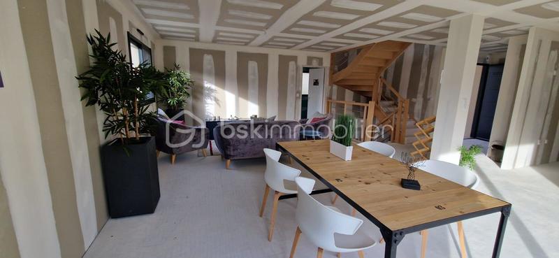 Maison - 150 m² - 5 pièces