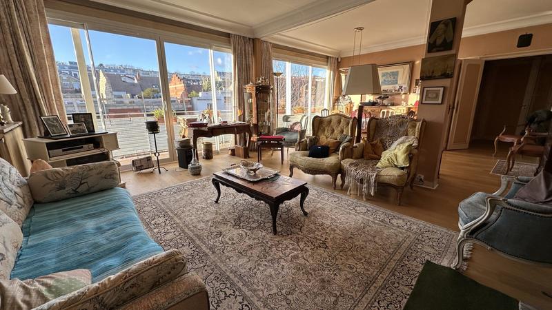 Appartement - 120 m² - 5 pièces