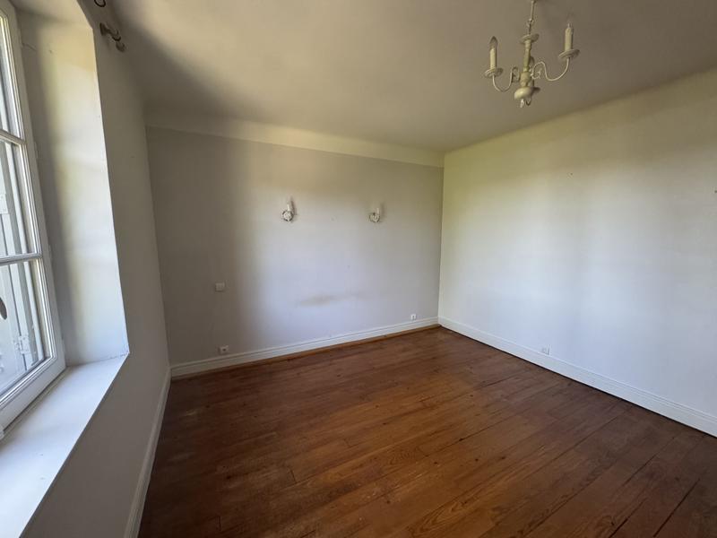 Maison - 197 m² - 8 pièces