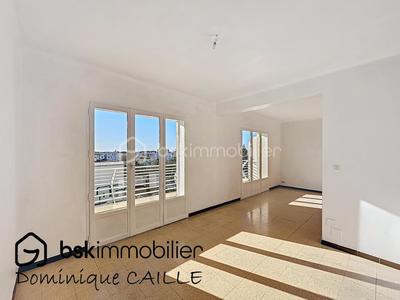 Appartement - 91 m² - 3 pièces