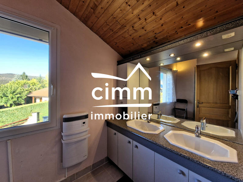 Maison - 107 m² - 4 pièces