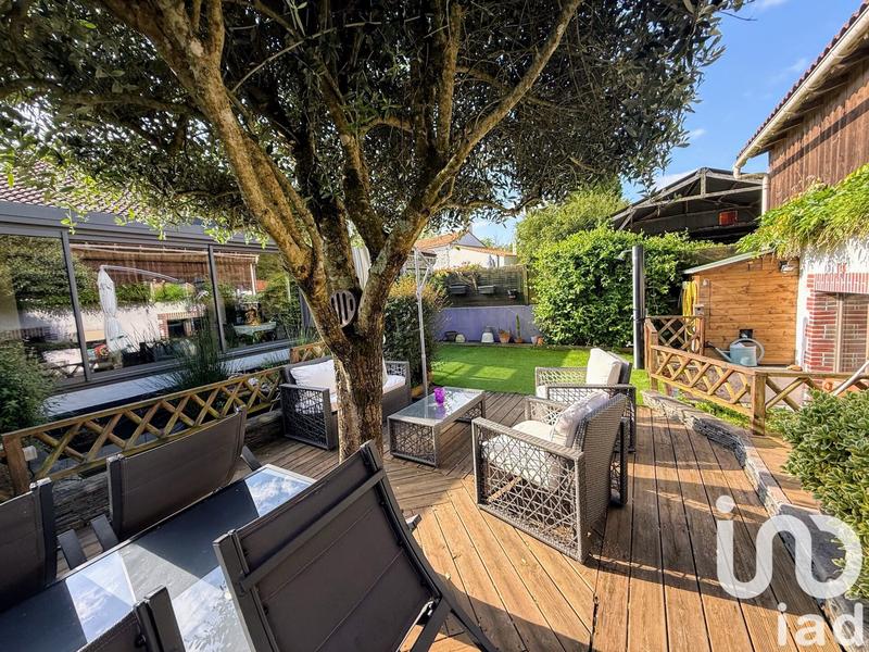 Maison - 212 m² - 5 pièces